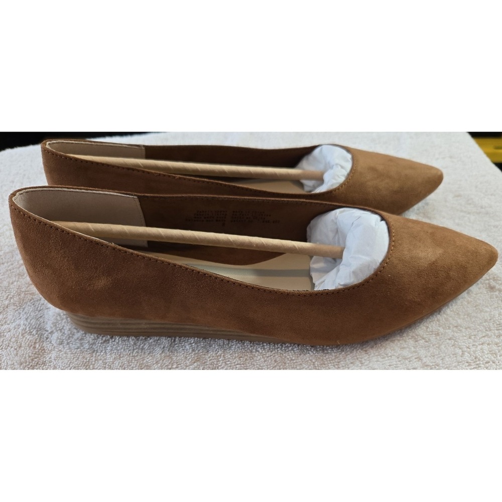 Melrose Ave Womans New Faux Suede Flats Size 8 Cognac‎ Color